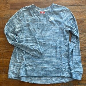 Nike Light Weight Pull Over Activewear Sweater